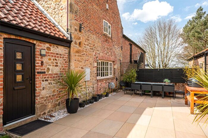4 Bedroom Barn Conversion For Sale In Coneythorpe, Knaresborough, North Yorkshire, HG5