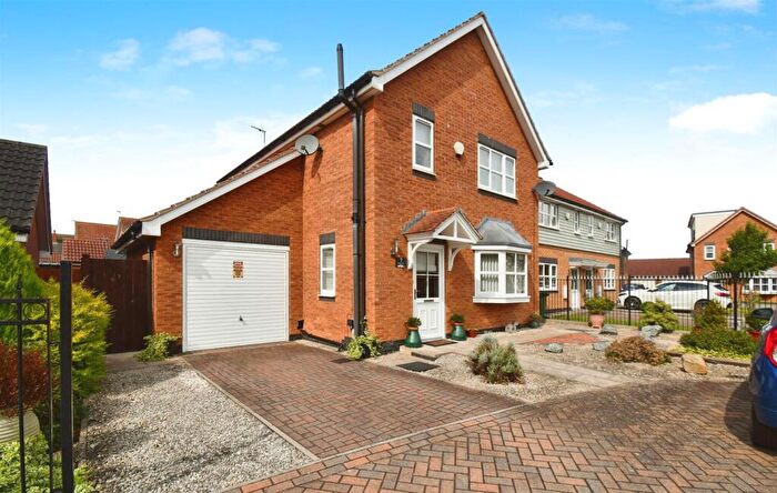 3 Bedroom Detached House For Sale In Southfield Close, Hedon, Hull, HU12