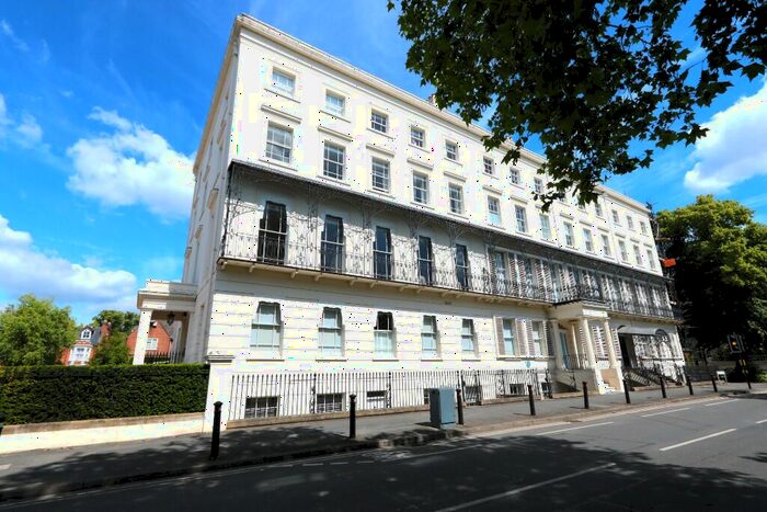 2 Bedroom Duplex To Rent In Newbold Terrace, Leamington Spa, Warwickshire, CV32