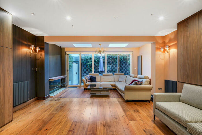 4 Bedroom Terraced House To Rent In Abbey Road, St John's Wood, NW8