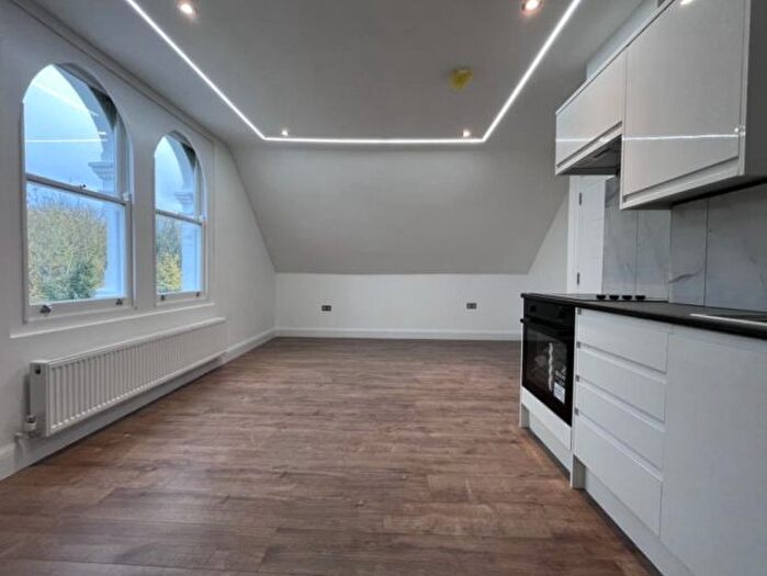 1 Bedroom Property To Rent In Scarborough Road, London, N4
