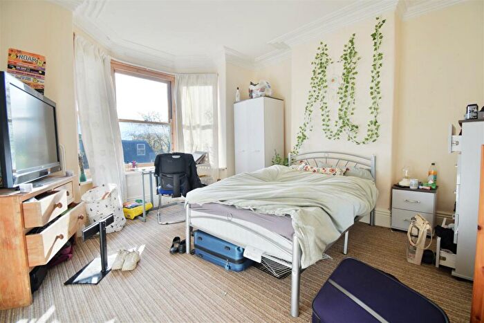 6 Bedroom Terraced House To Rent In Moorgate Avenue, Sheffield, S10