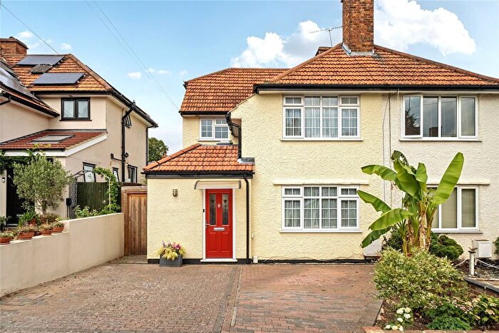 4 Bedroom Semi Detached House For Sale In Broomhill Road, Orpington, BR6