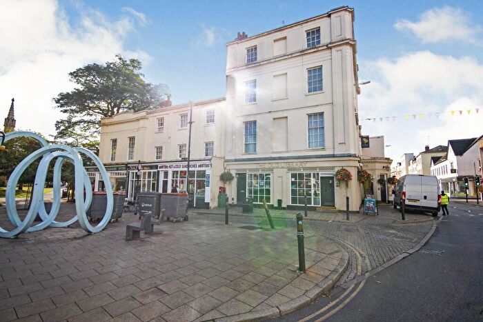 2 Bedroom Flat For Sale In Bath Street, Leamington Spa, Warwickshire, CV31