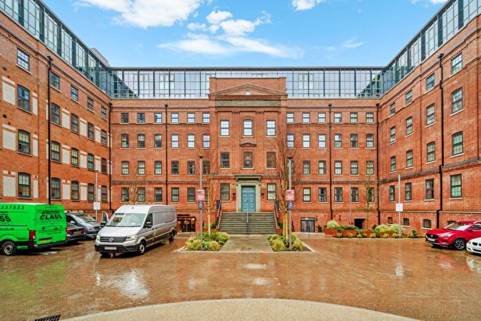 2 Bedroom Apartment To Rent In Horlicks Quarter, Slough, London, SL1