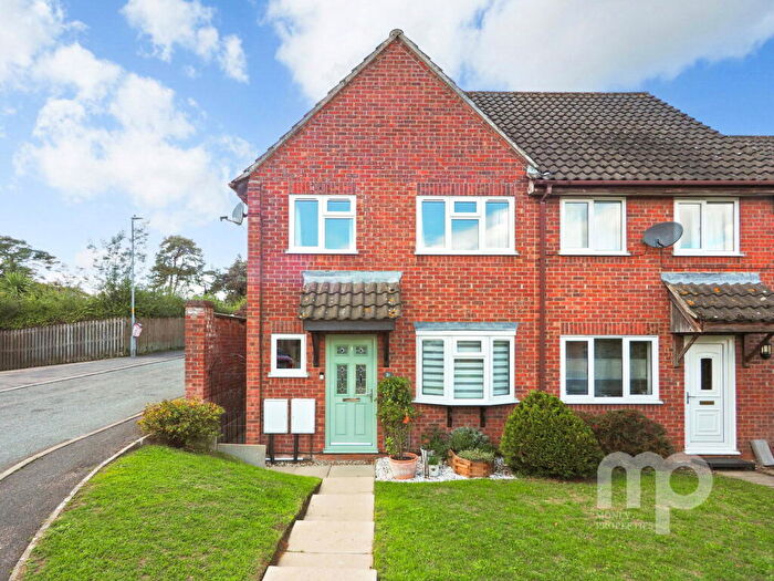 3 Bedroom End Of Terrace House For Sale In Briton Way, Wymondham, NR18