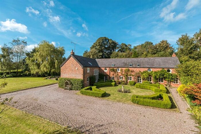 5 Bedroom Barn Conversion For Sale In Utkinton Lane, Utkinton, CW6