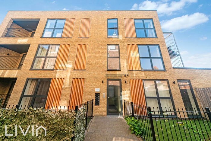 2 Bedroom Flat To Rent In Connect House, Croydon, CR0