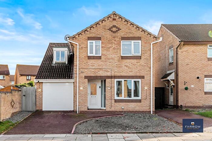 4 Bedroom Detached House For Sale In Nelson Way, Grimsby, DN34