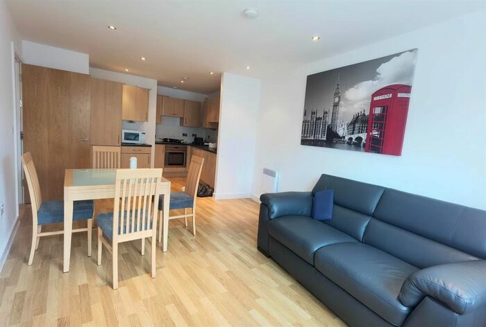 2 Bedroom Flat To Rent In Apartment, Pearl House, Princess Way, Swansea, SA1