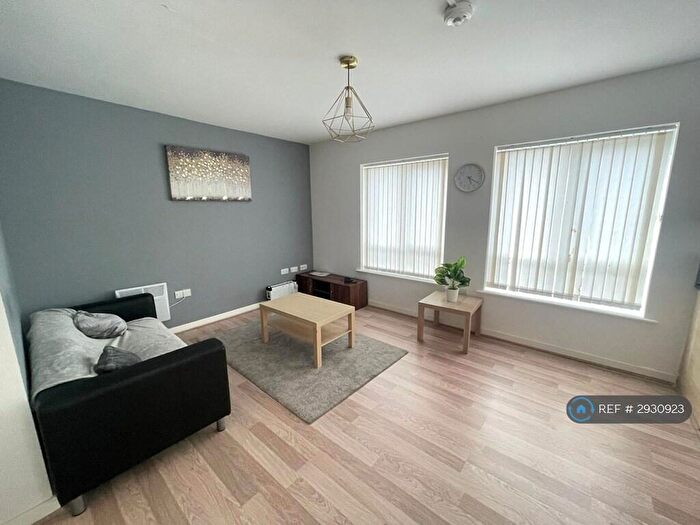 2 Bedroom Flat To Rent In The Pavilion, Nottingham, NG7
