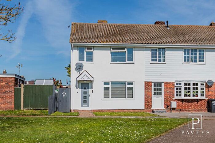 3 Bedroom End Of Terrace House For Sale In Larkfield Road, Great Bentley, Colchester, CO7