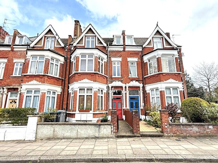 1 Bedroom Flat For Sale In Hovden Road, Willesden Green, NW2