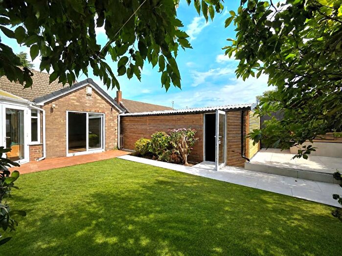 3 Bedroom Semi-Detached Bungalow For Sale In Dane Avenue, Selby, YO8