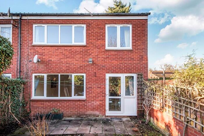 2 Bedroom Property To Rent In Myrtleside Close, Northwood, HA6