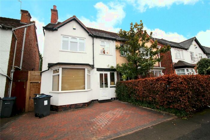 3 Bedroom Semi-Detached House To Rent In Cateswell Road, Hall Green, Birmingham, B28