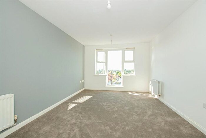 2 Bedroom Flat To Rent In Bridge Court, Stanley Road, South Harrow, HA2