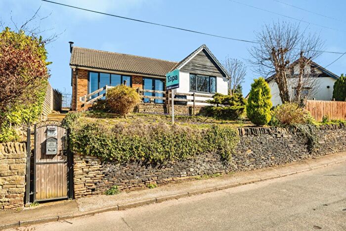 2 Bedroom Bungalow For Sale In Stafford Hill Lane, Huddersfield, HD5