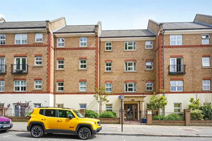 1 Bedroom Flat For Sale In Horn Lane, London, W3