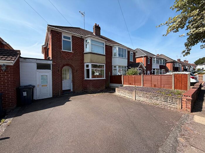 3 Bedroom Property To Rent In Green Park Road, Birmingham, B31