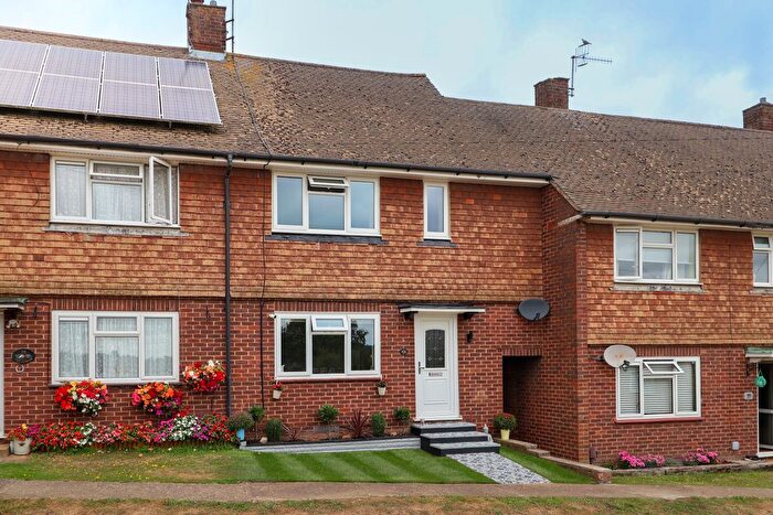 2 Bedroom Terraced House For Sale In Brokes Way, Tunbridge Wells, TN4