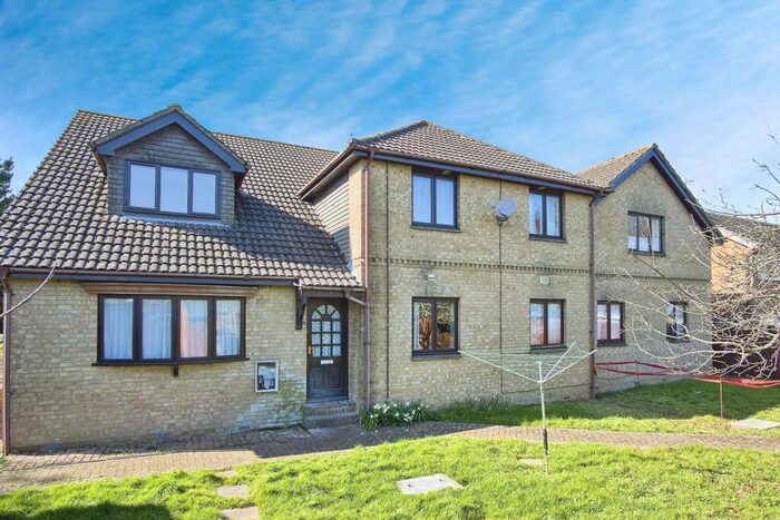 1 Bedroom Maisonette To Rent In Ulster Crescent, Newport, PO30