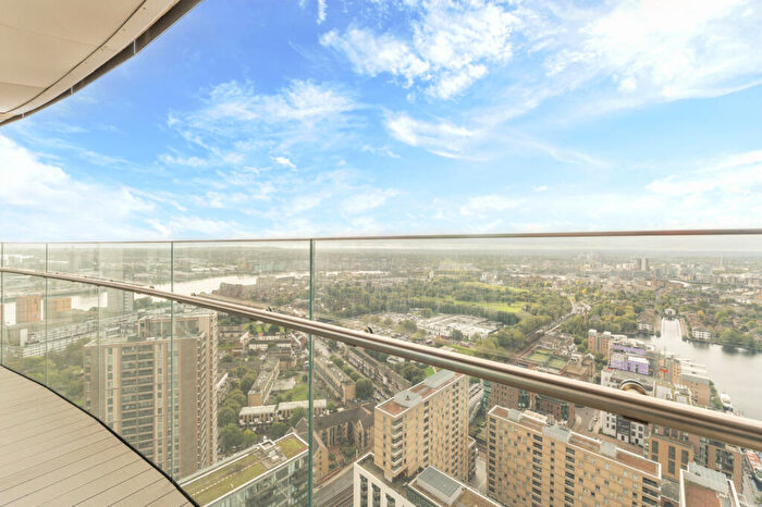 1 Bedroom Flat For Sale In Arena Tower, Crossharbour Plaza, E14