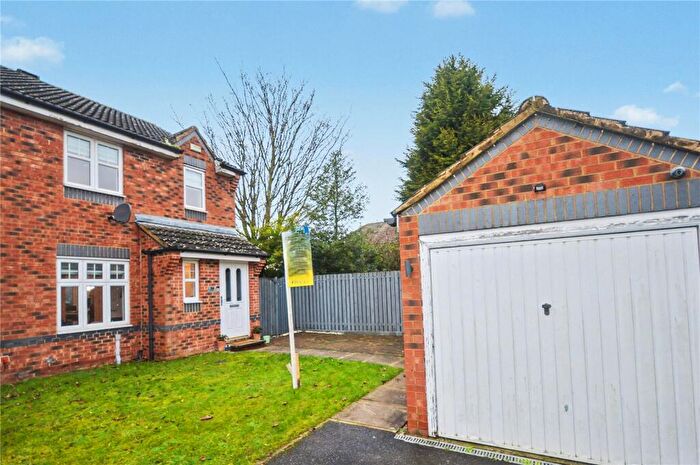 3 Bedroom Semi-Detached House For Sale In Middleham Moor, Leeds, West Yorkshire, LS10