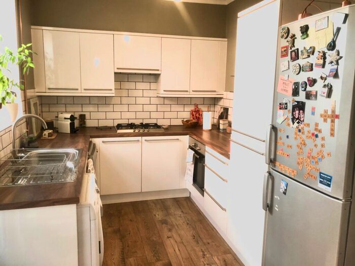 2 Bedroom House To Rent In Roe Road, Abington, NN1