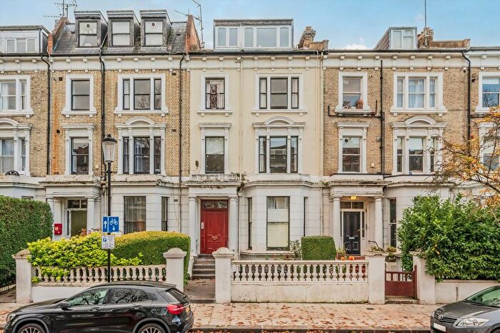 2 Bedroom Flat To Rent In Elsham Road, Holland Park, W14