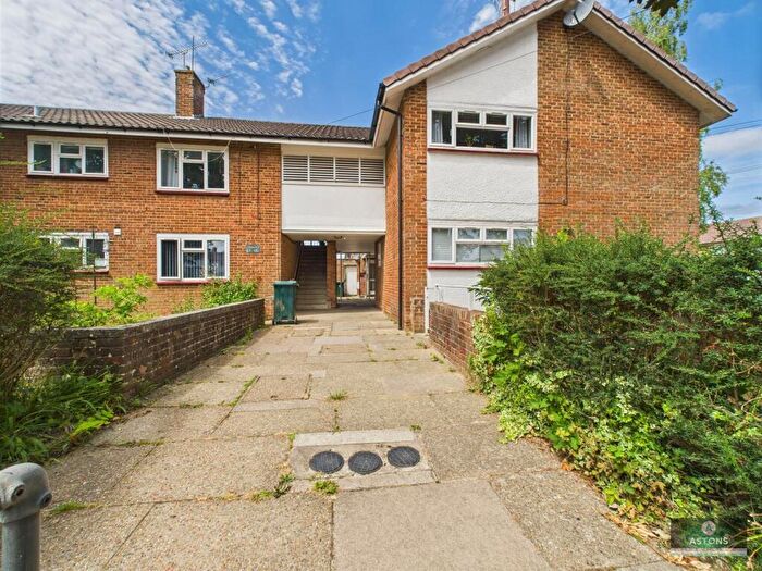 2 Bedroom Maisonette For Sale In Canterbury Road, Tilgate, RH10