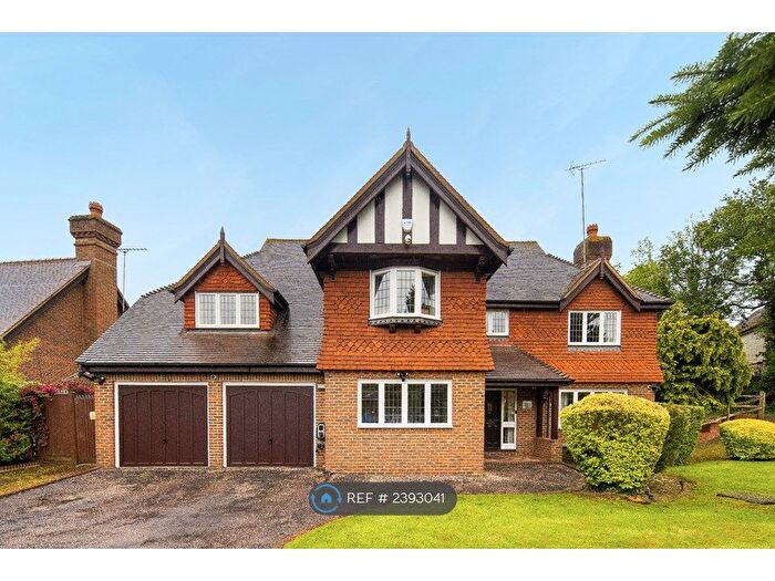 5 Bedroom Detached House To Rent In Nursery Gardens, Goffs Oak, Waltham Cross, EN7