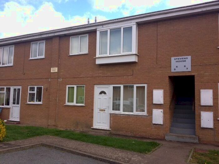 2 Bedroom Flat To Rent In St. Johns Chase, March, PE15