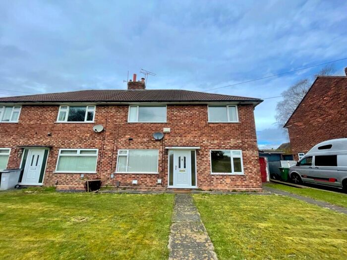 2 Bedroom Apartment To Rent In Lowfields Avenue, Wirral, CH62