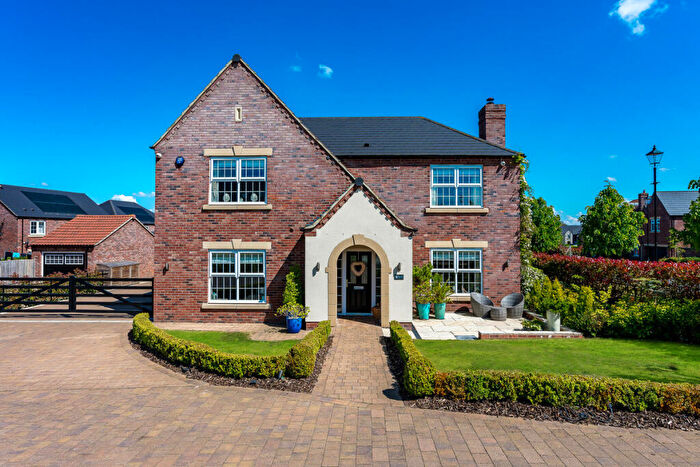 5 Bedroom Detached House For Sale In Bridle Way, Wetherby, West Yorkshire, LS22