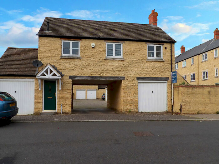 1 Bedroom House To Rent In Pine Rise, Witney, Oxfordshire, OX28