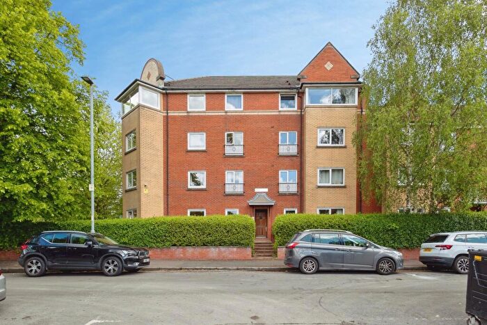 2 Bedroom Flat For Sale In Whiteoak Road, Manchester, Greater Manchester, M14