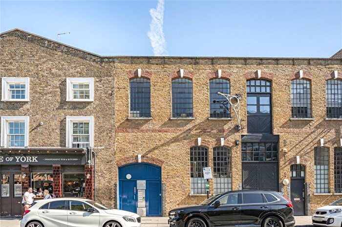 1 Bedroom Flat For Sale In Hertford Road, London, N1