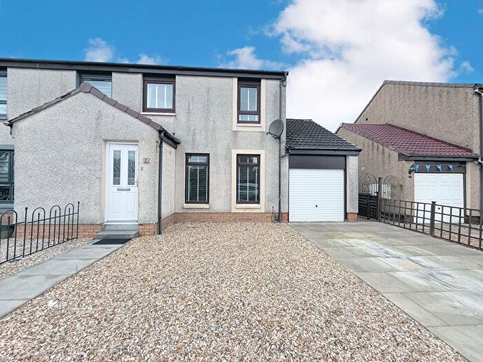 2 Bedroom Semi-Detached House For Sale In Strathmiglo Place, Stenhousemuir, FK5