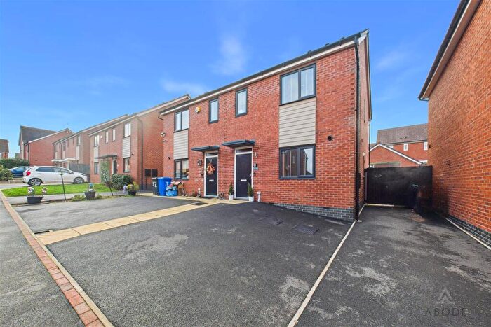 3 Bedroom Semi-Detached House For Sale In Jersey Place, Uttoxeter, Staffordshire, ST14