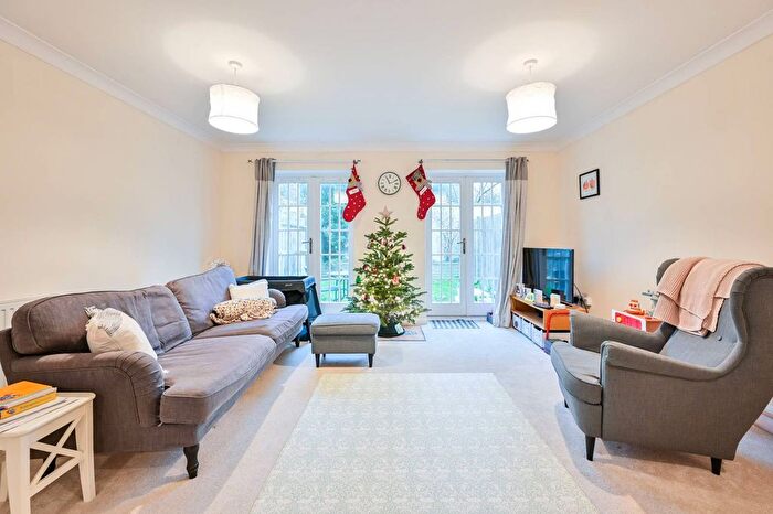 3 Bedroom Property To Rent In Bass Mews, East Dulwich, SE22