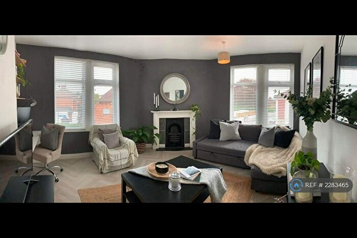 2 Bedroom Flat To Rent In St. Johns Lane, Bristol, BS3