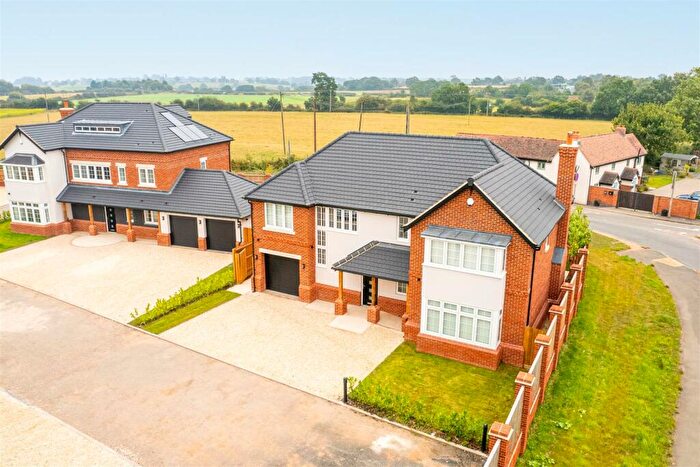 5 Bedroom Detached House For Sale In London Road, Stretton On Dunsmore, CV23