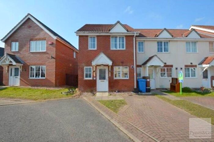 2 Bedroom Semi Detached House To Rent In Pollywiggle Close, Norwich, NR5