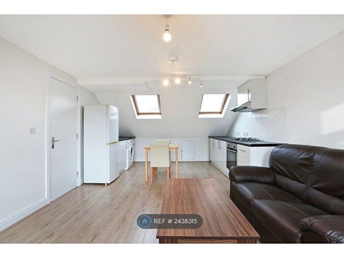 1 Bedroom Flat To Rent In Gordon Road, London, W5