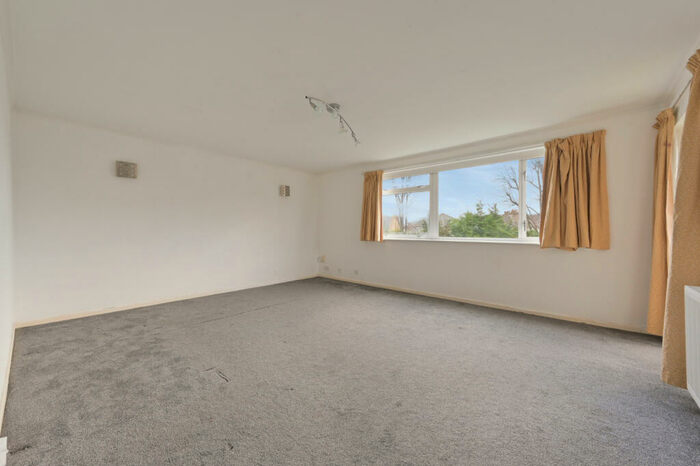 2 Bedroom Apartment To Rent In Downs View Lodge, Surbiton, Surrey, KT6