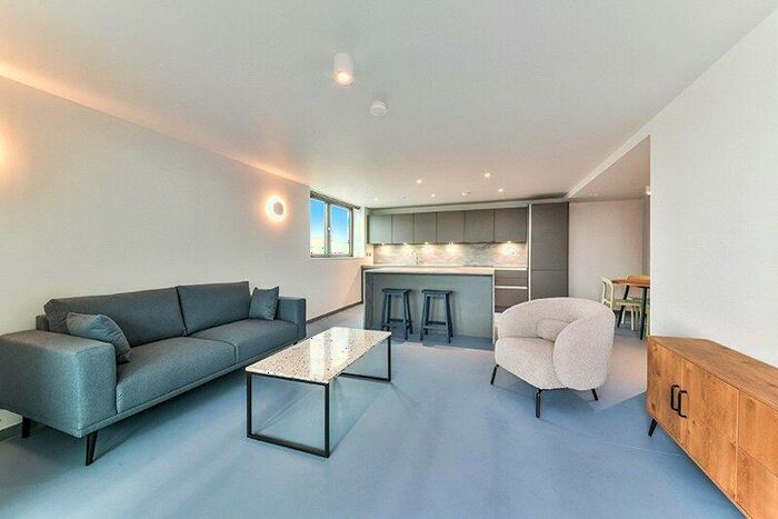 2 Bedroom Apartment To Rent In Balfron Tower St. Leonards Road, London, E14