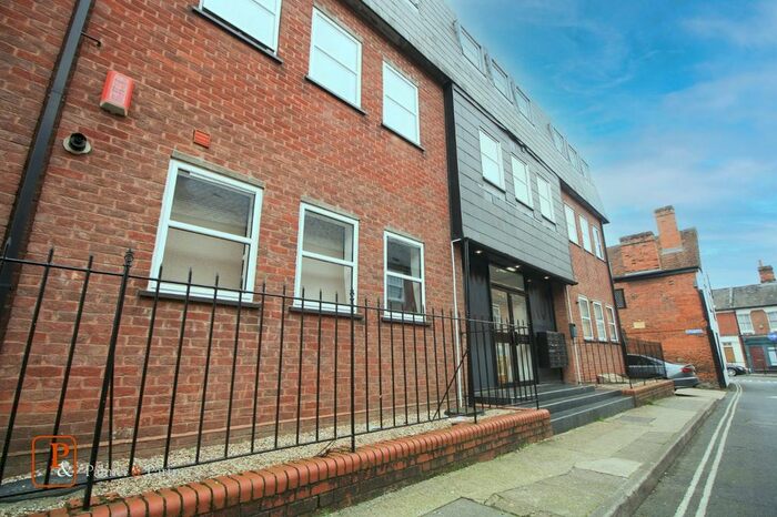 2 Bedroom Flat To Rent In Northgate Street, Colchester, Essex, CO1
