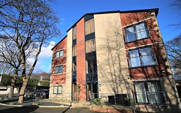 2 Bedroom Flat To Rent In Sandhill Lane, Moortown, Leeds, LS17