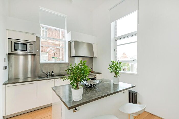 2 Bedroom Apartment To Rent In Hall Road London, NW8